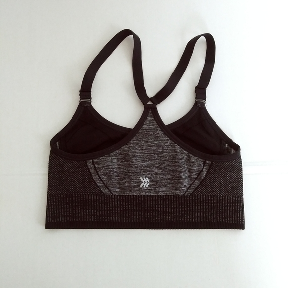 All In Motion Seamless Sport Bras Size Medium M Black Raceback - Picture 3 of 5